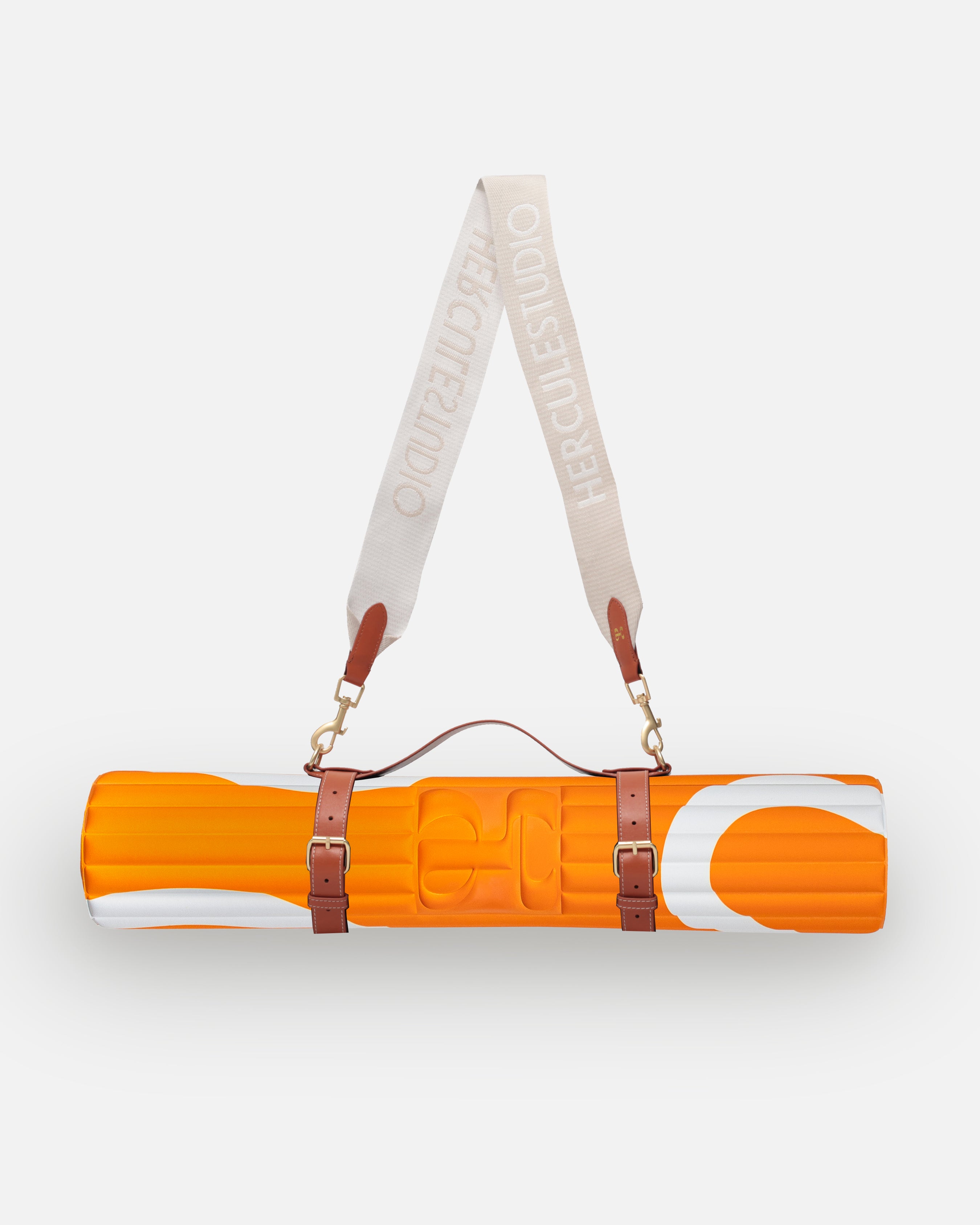 Hercule Studio Bari Orange Pop printed nomad bundle including the graphic Archy mat and a mat carrying strap for sport mats, practical and design duo for Pilates and fitness, French craftsmanship, packshot visual