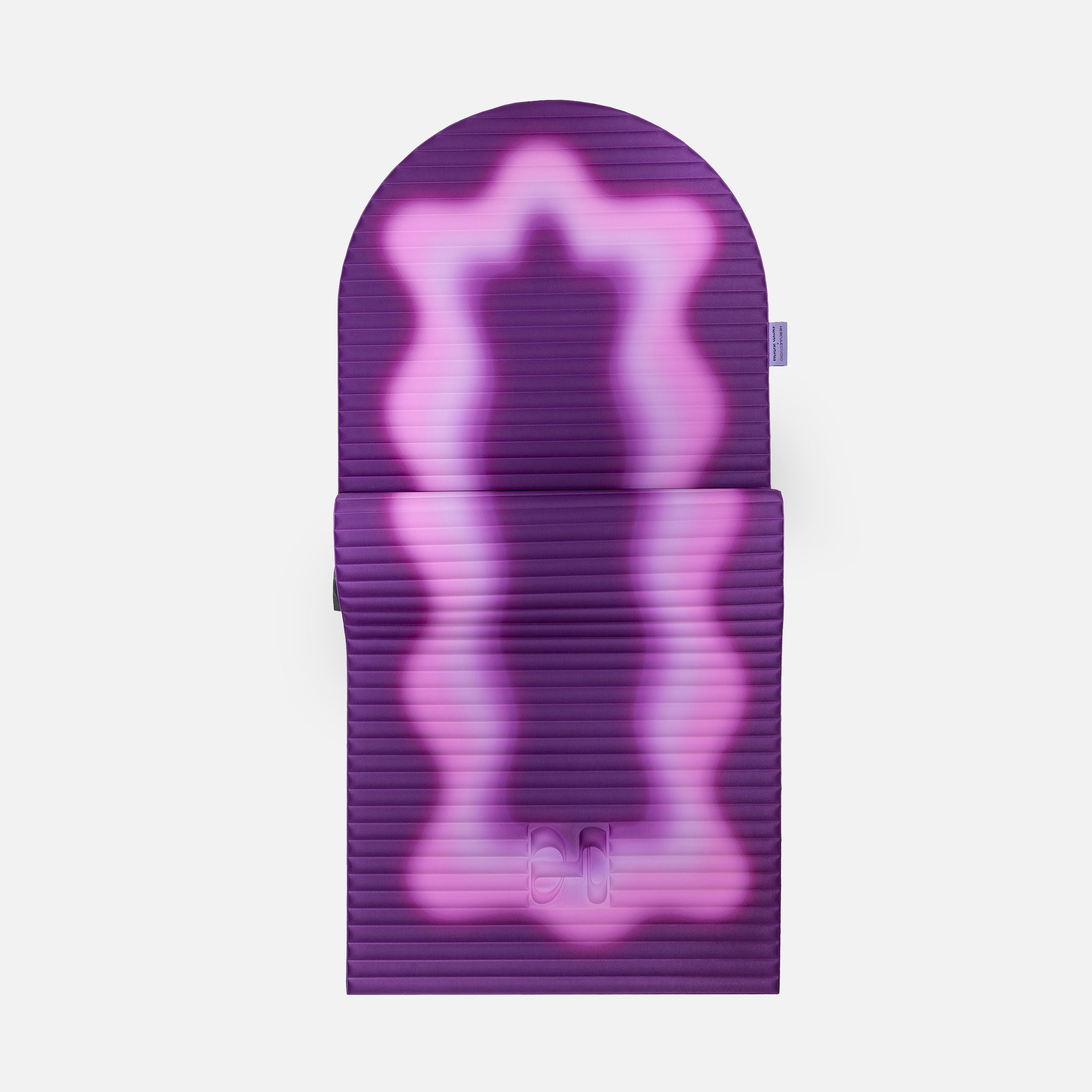 Tapis de sol pour le fitness le yoga et le pilates de la marque hercule studio et uchronia modèle archy imprimé winter packshot semi déplié
