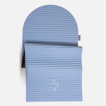 Tapis de sol pour le fitness le yoga et le pilates de la marque hercule studio modèle archy couleur blue jean packshot semi déplié