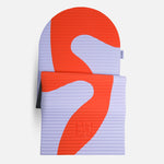 Tapis de sol pour le fitness le yoga et le pilates de la marque hercule studio modèle archy couleur imprimé axel rouge orangé packshot du tapis semi déplié