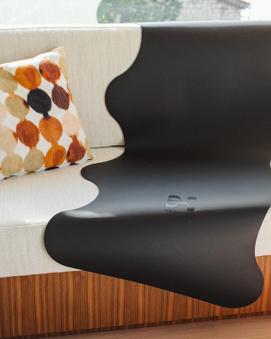 【関税込み】Hercule Studio ブラック Mar ヨガマット Hercule Studio - Designer fitness mats and yoga mats