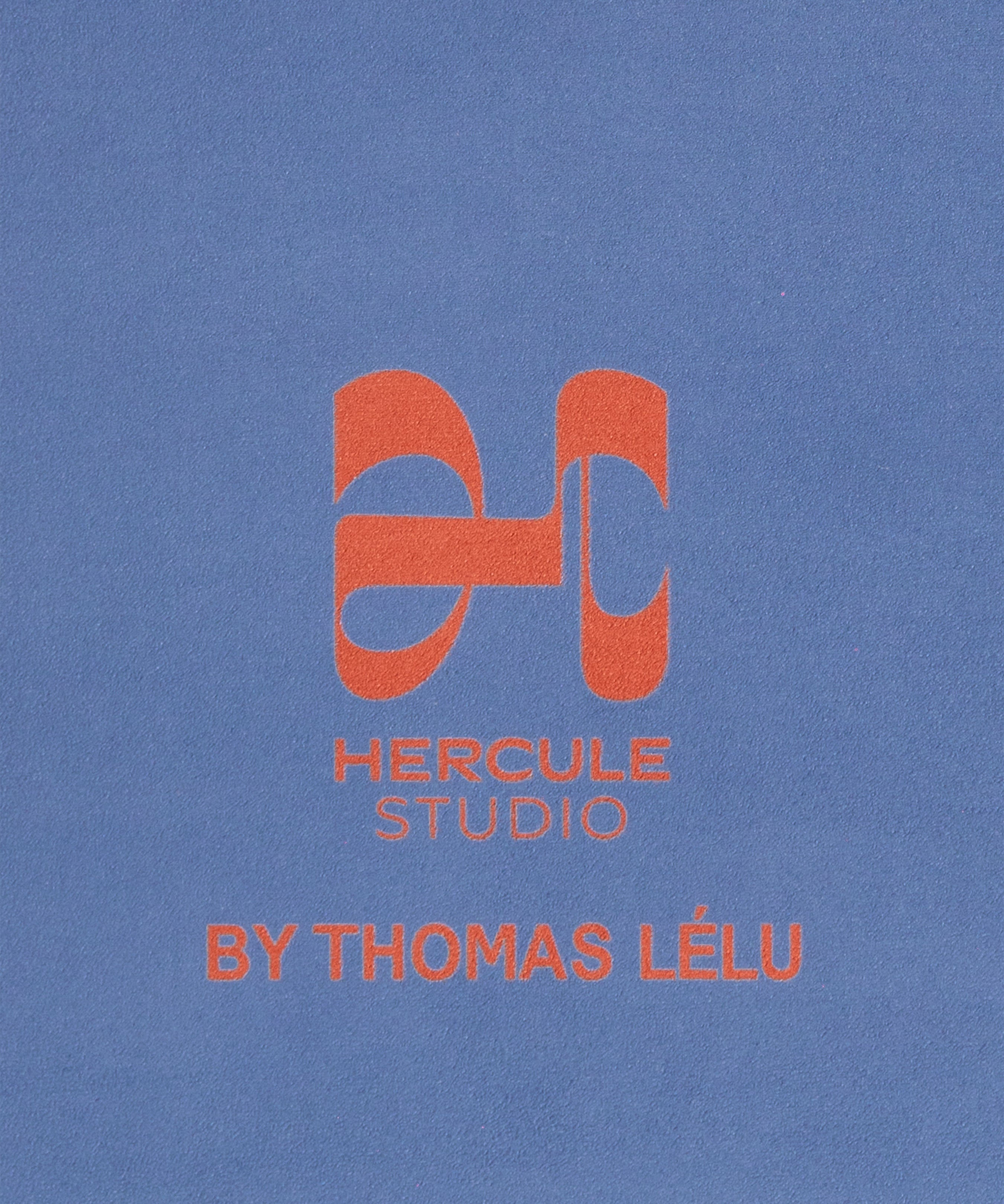 Close-up of the suede-textured yoga mat from the Thomas Lélu collaboration: soft, washable surface with a high-end, artistic design finish